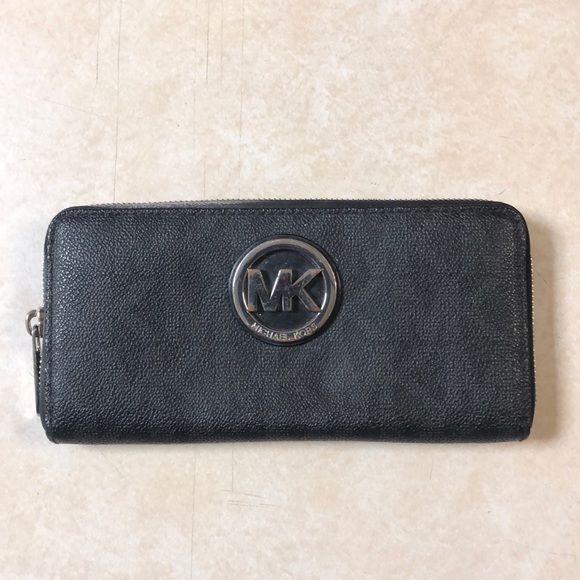 Michael Kors Handbags - Black Signature MK wallet